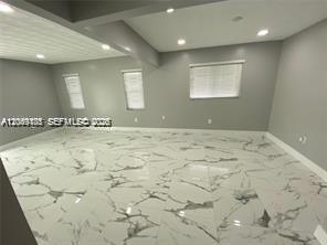 Foto del edificio - 547 E 15th St