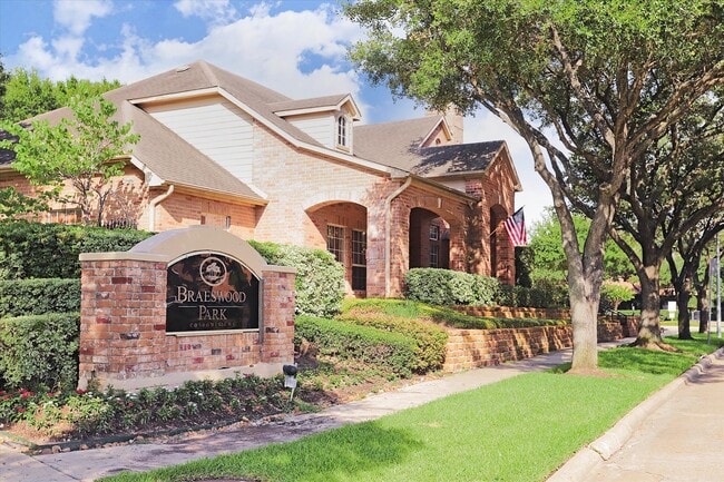 Foto del edificio - 2255 Braeswood Park Dr