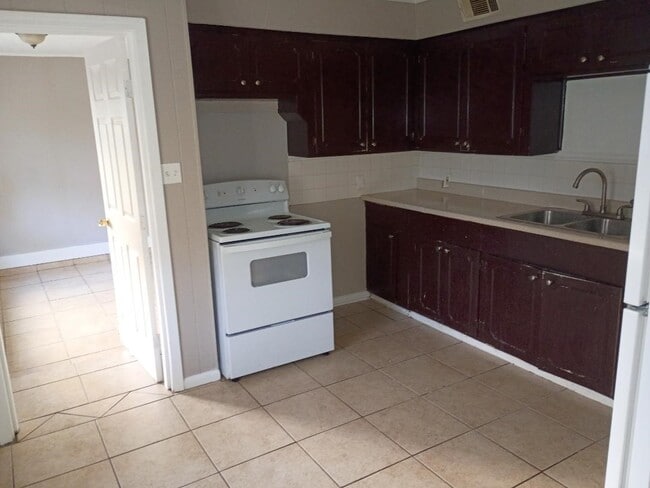 Foto del edificio - 2702 Houston Ave