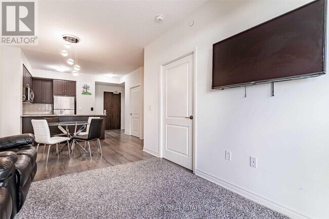 Photo du bâtiment - 349 Rathburn Rd W