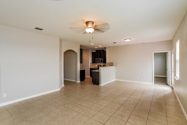 Foto del edificio - 243 Posey Pass