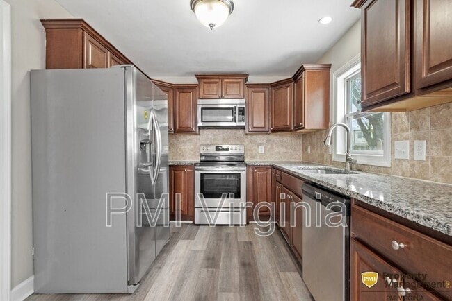 Building Photo - 8459 Primrose St