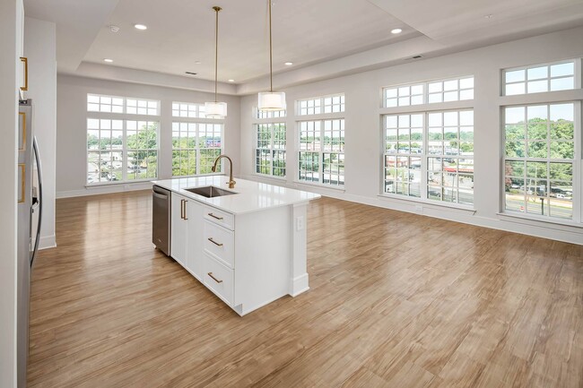 Building Photo - Chamblee City Heights Apartments