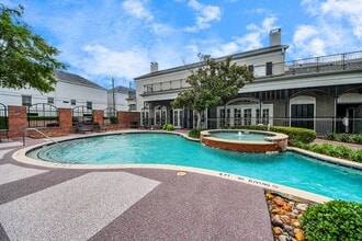 Building Photo - 3003 Memorial Ct