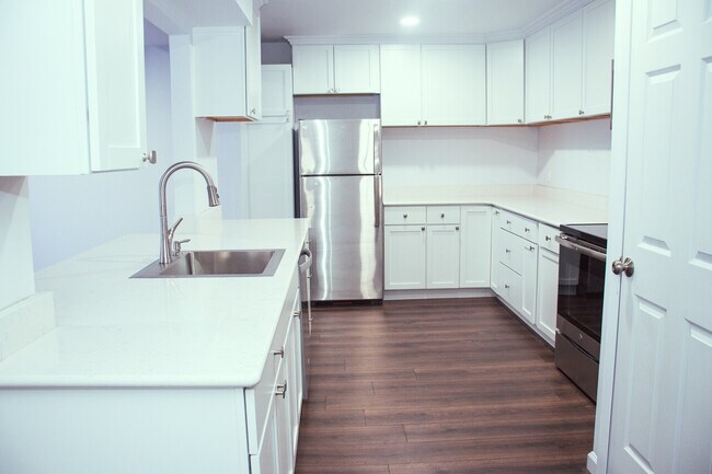Foto del edificio - 529 E University Dr Unit 1203