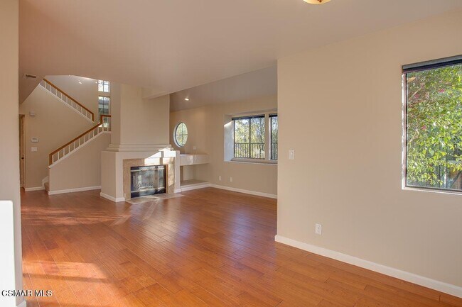Foto del edificio - 29712 Strawberry Hill Dr
