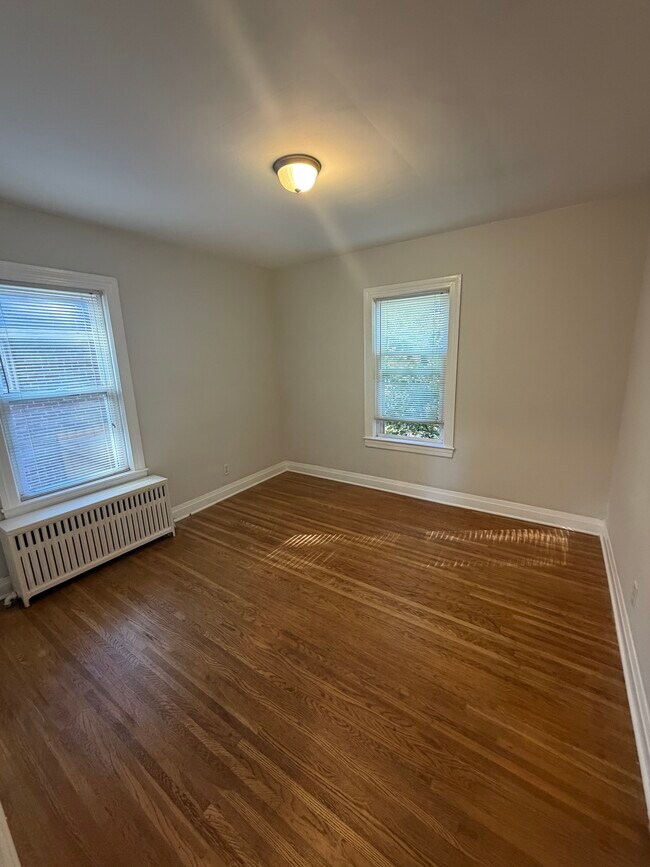 Building Photo - 500 Bauer Ave