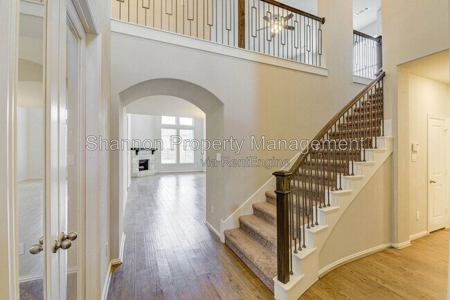 Foto del edificio - 6102 Grace Falls Dr