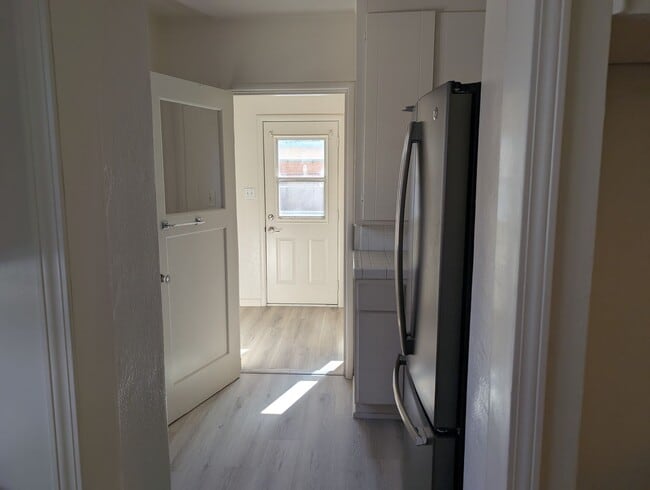 Building Photo - Taylor Wheeler built Fresno High Area home offering wonderful amenities + separate 1 bedroom suite.