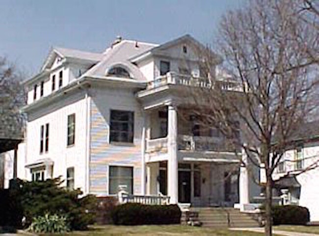 Cover Photo - 1025 N Washington Ave