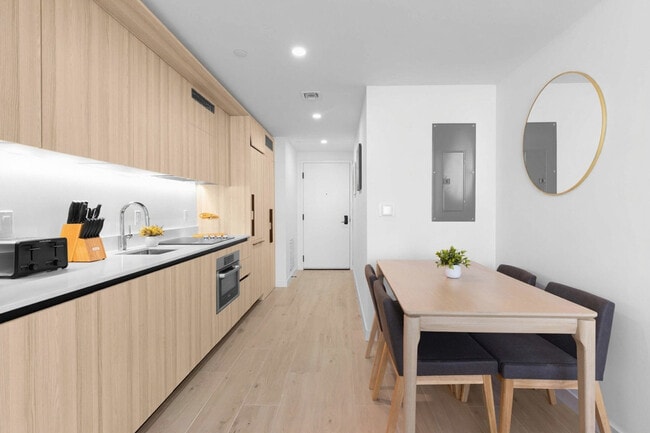 Foto del edificio - 225 N Miami Ave