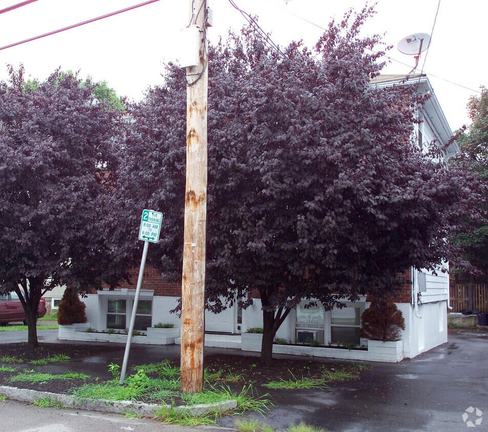 Building Photo - 76 Farrington St