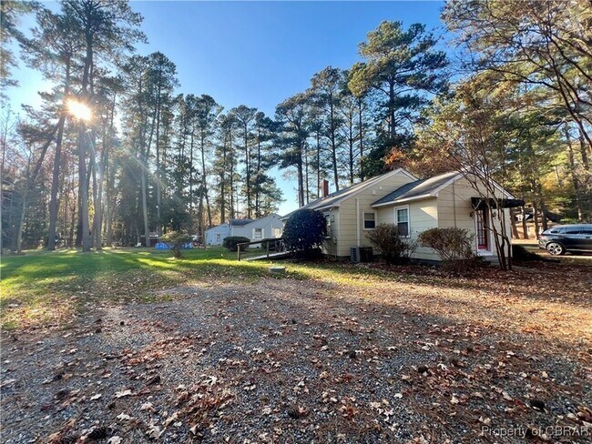 Foto del edificio - 645 Rappahannock Dr