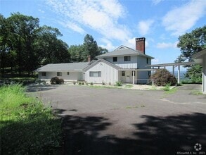 Building Photo - 43 Prattling Pond Rd