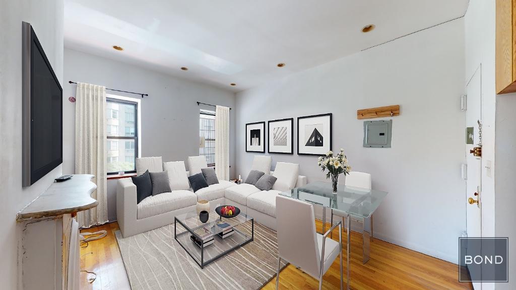 Primary Photo - 1413 Second Avenue