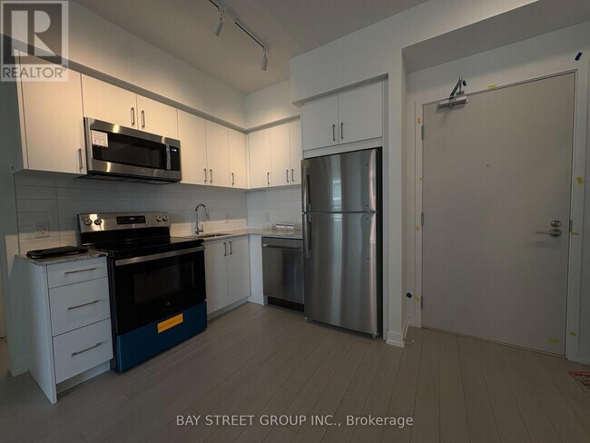 Building Photo - 4010 Eglinton Ave W
