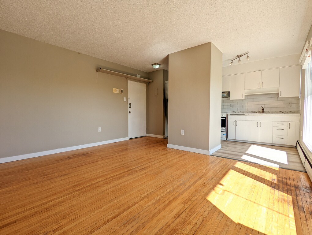 Rossdale Apartments 1 Apartments 9615 104 St NW Edmonton, AB