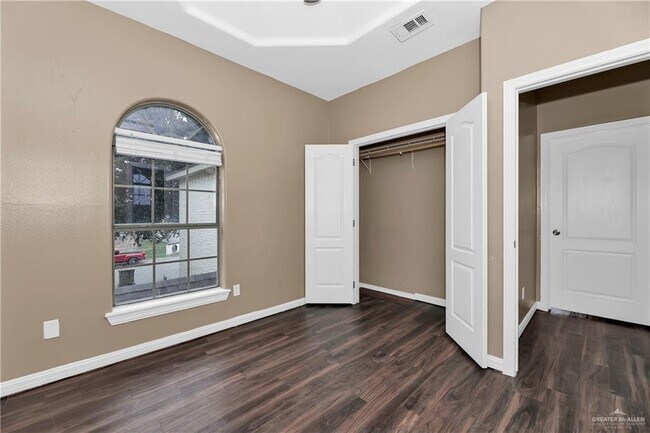 Foto del edificio - 2102 Kimberly Ln