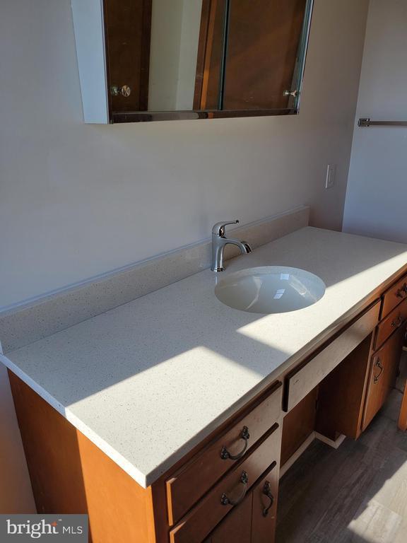 Foto del edificio - 1801 S Main St