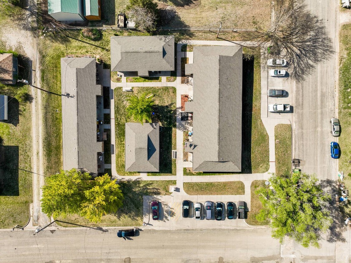 Primary Photo - 403 S 3rd St