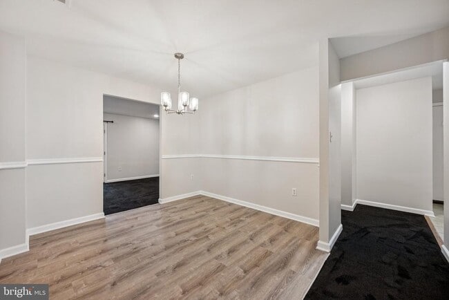 Foto del edificio - 14910 Cherrywood Dr