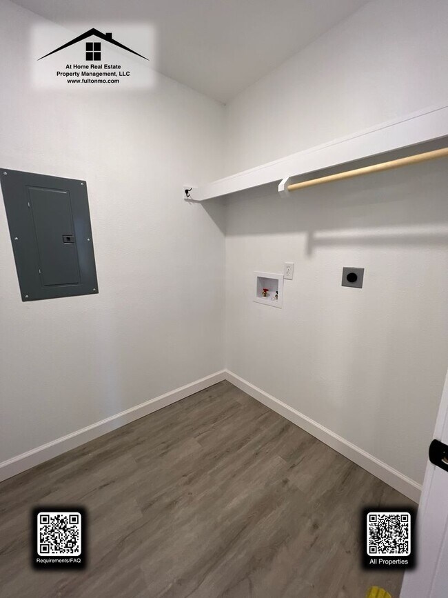 5060 County Road 306 Unit Apartment 3, Fulton, MO 65251 Room for Rent