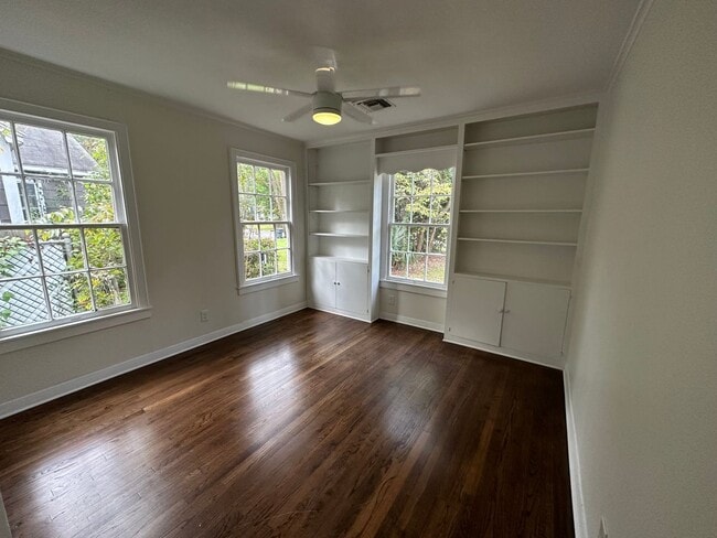Building Photo - Beautifully Remodeled Highland Home