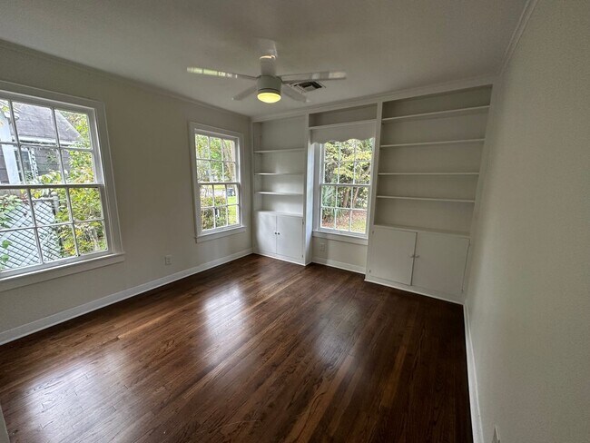 Foto del edificio - Beautifully Remodeled Highland Home