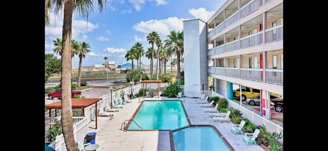 Building Photo - 3938 Surfside Blvd
