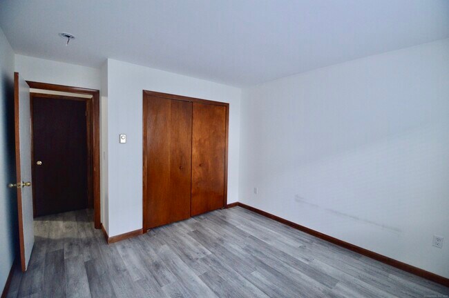 Foto del edificio - 115 Short Beach Rd