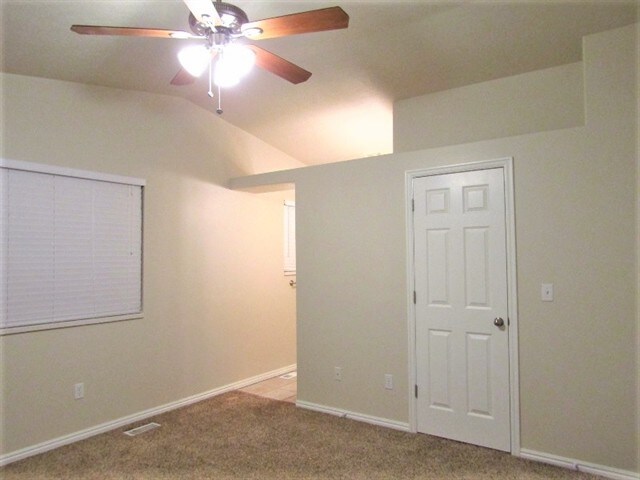 Foto del edificio - 15121 S Moab Way