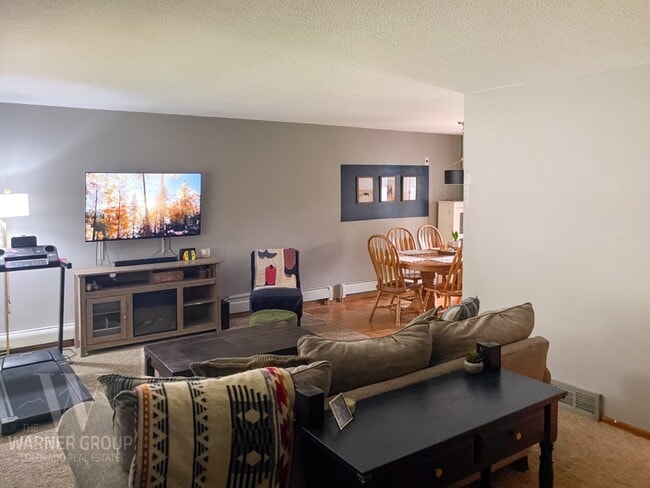 Building Photo - 1228 Fagin Dr