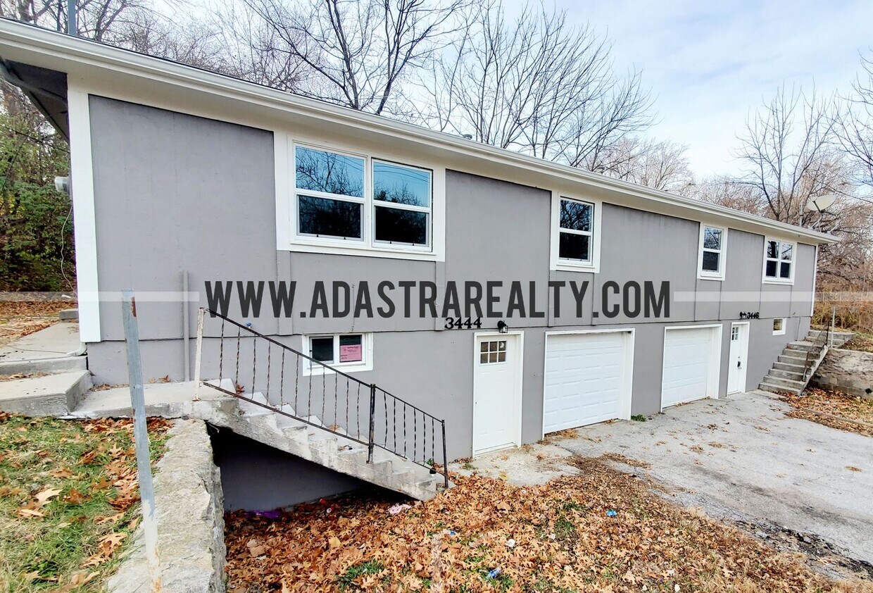 Completely Renovated Duplex in KCK, Beauti... House Rental in Kansas