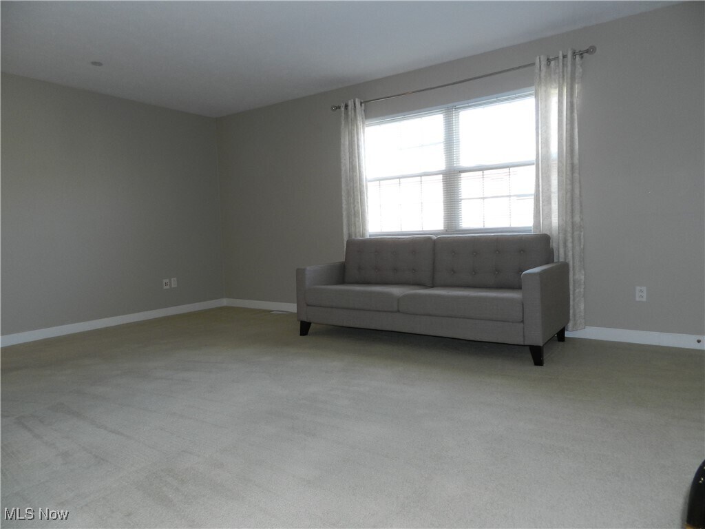 2885 Pease Dr Rocky River, OH 44116 – photo 2