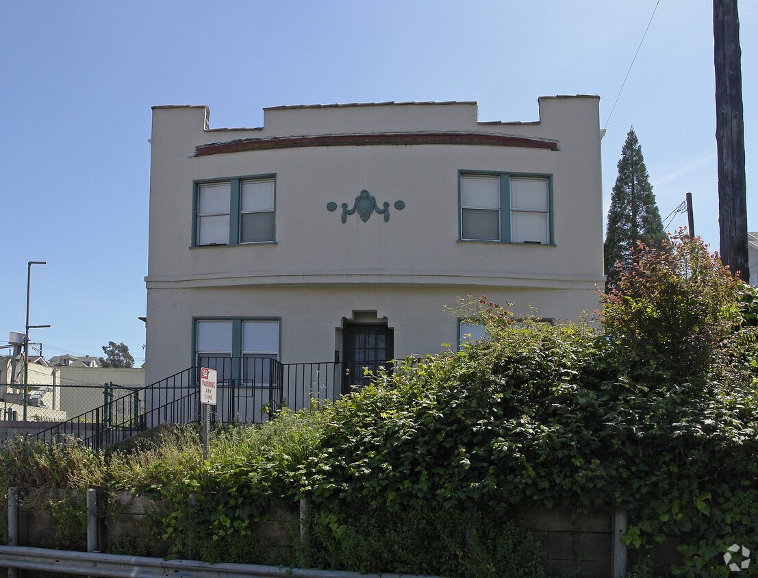 Foto del edificio - 1345 Pomona St