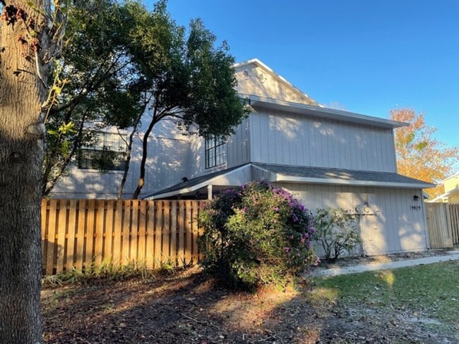 Building Photo - 4600 Lighthouse Cir
