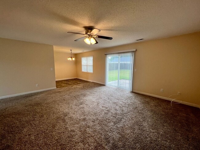 Building Photo - Available Soon! 3 Bed, 2 Bath Ranch in the...