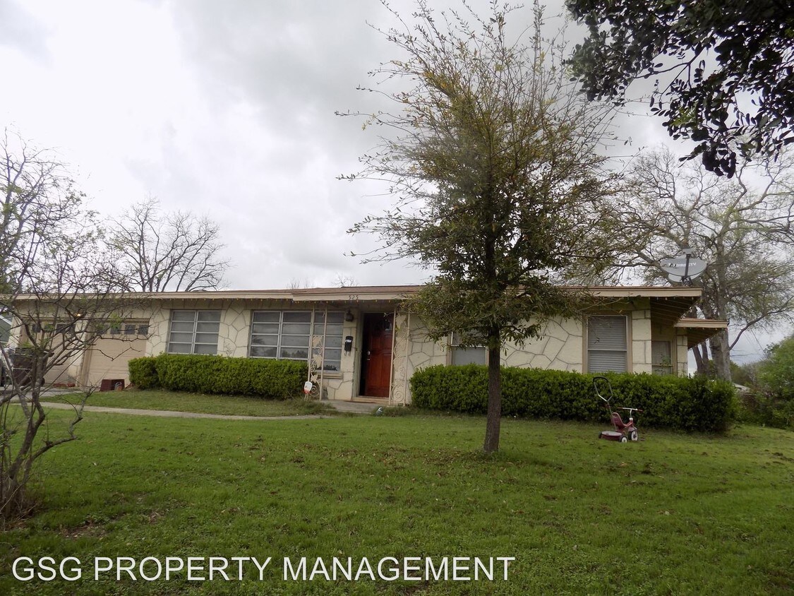 525 Balcones Heights Rd, San Antonio, TX 78201 House for Rent in San