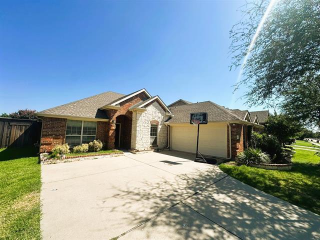 Foto principal - 1615 Nestledown Dr