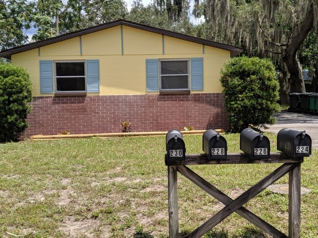 Foto del edificio - 224 8th Ave N