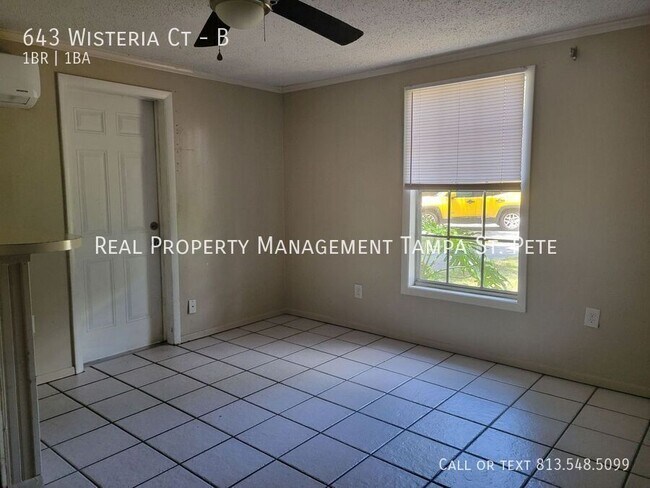 Foto del edificio - 643 Wisteria Ct