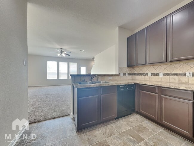 Foto del edificio - 15315 Signal Ridge Way