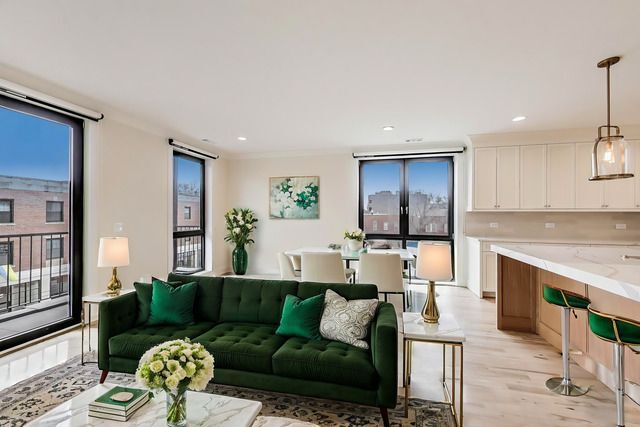 Foto del edificio - 5015 N Lincoln Ave