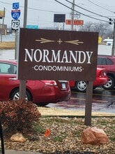 Building Photo - 2801 SW Prairie Rd