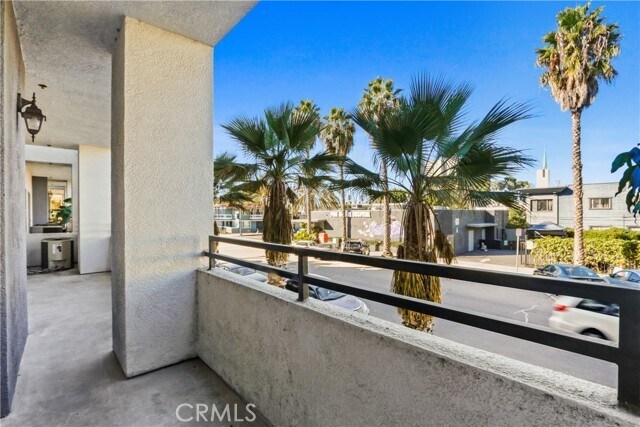 Foto del edificio - 838 Pine Ave