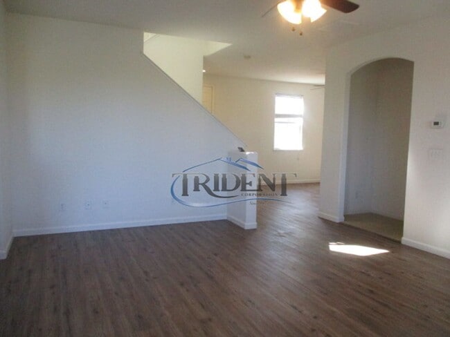 Foto del edificio - Beautiful 2 story Yuba City home