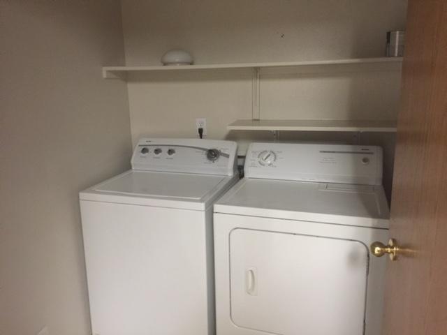 Building Photo - 2290 S Challenger Ln