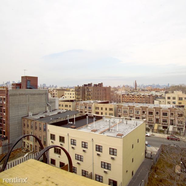 Building Photo - 743 Dekalb Ave