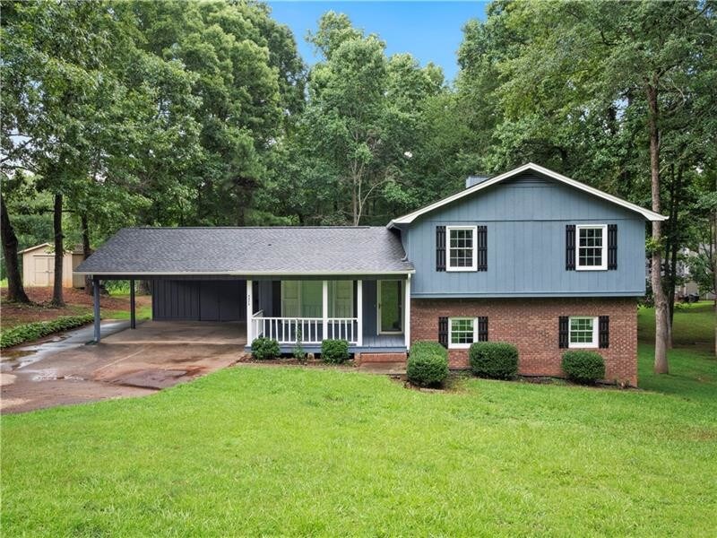 Primary Photo - 5525 Raintree Trce