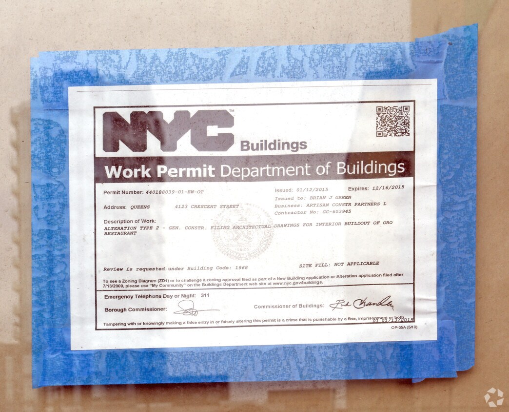 Building Photo - 41-23 Crescent St